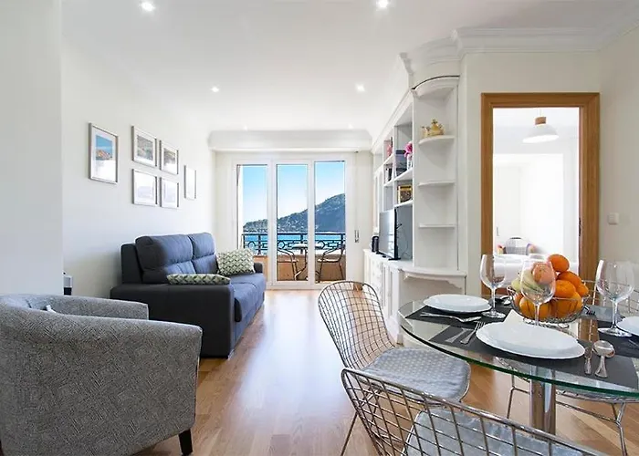 Ocean Views In The Center San Sebastián